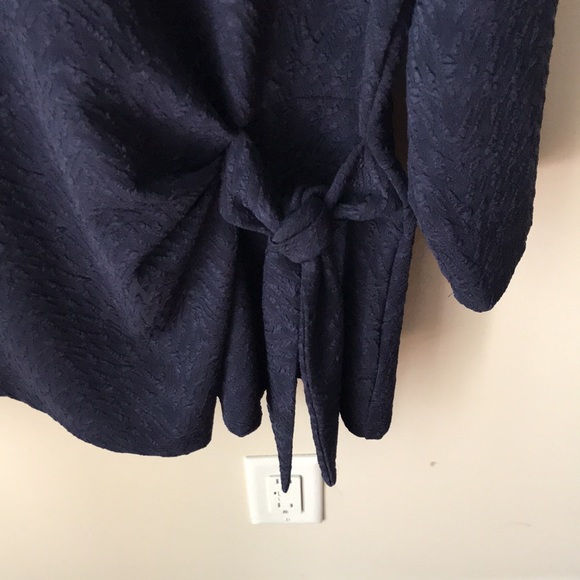 E.S.T. 1846 Navy Blue Top Size L - Picture 3 of 4